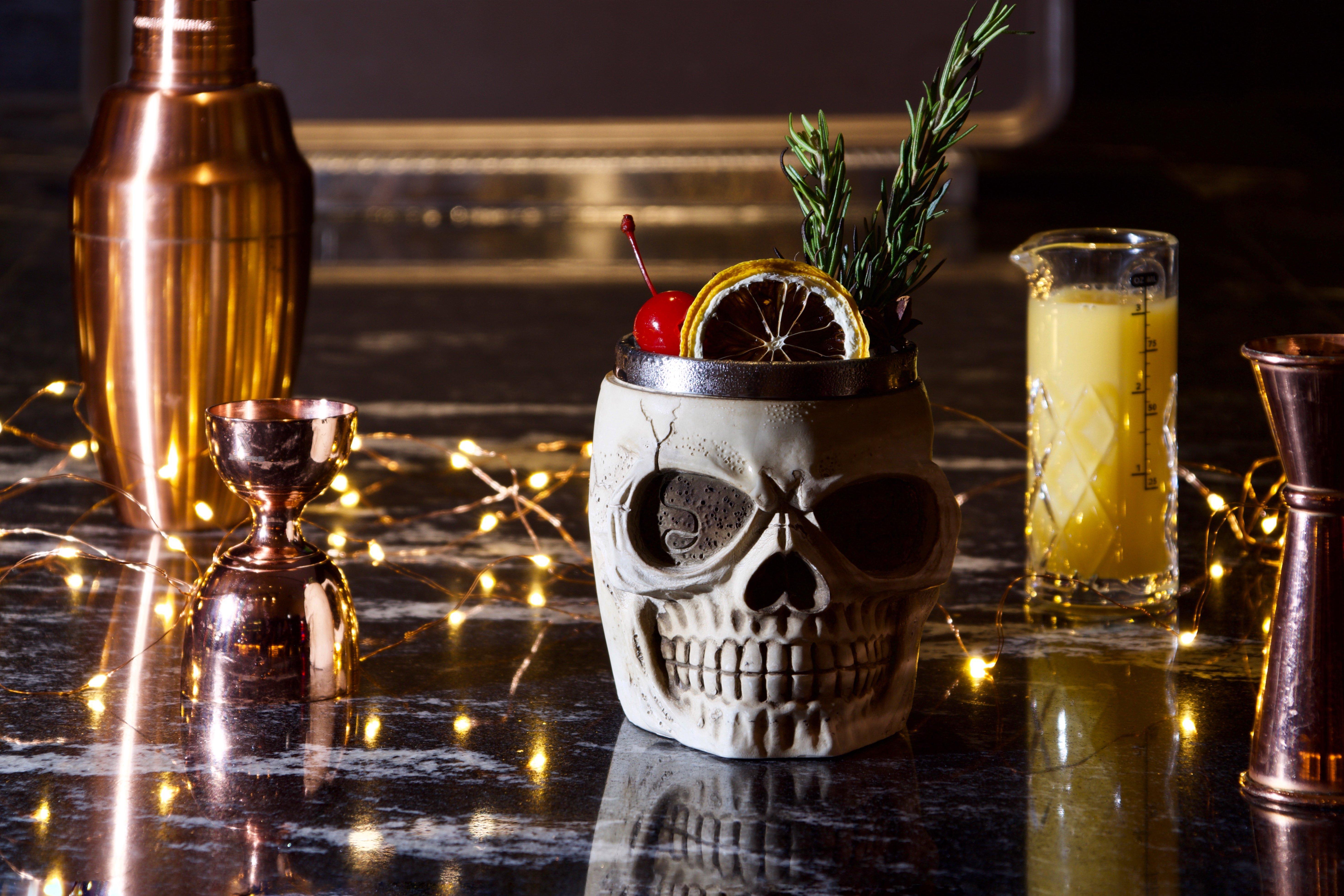 Hotel Indigo Phuket Patong By Ihg Екстериор снимка A skull mug