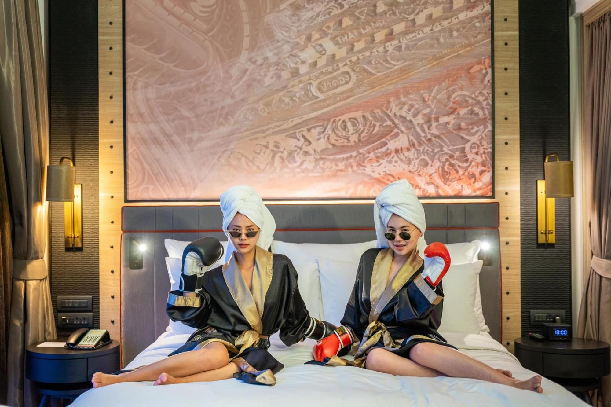 Hotel Indigo Phuket Patong By Ihg Екстериор снимка The Twins