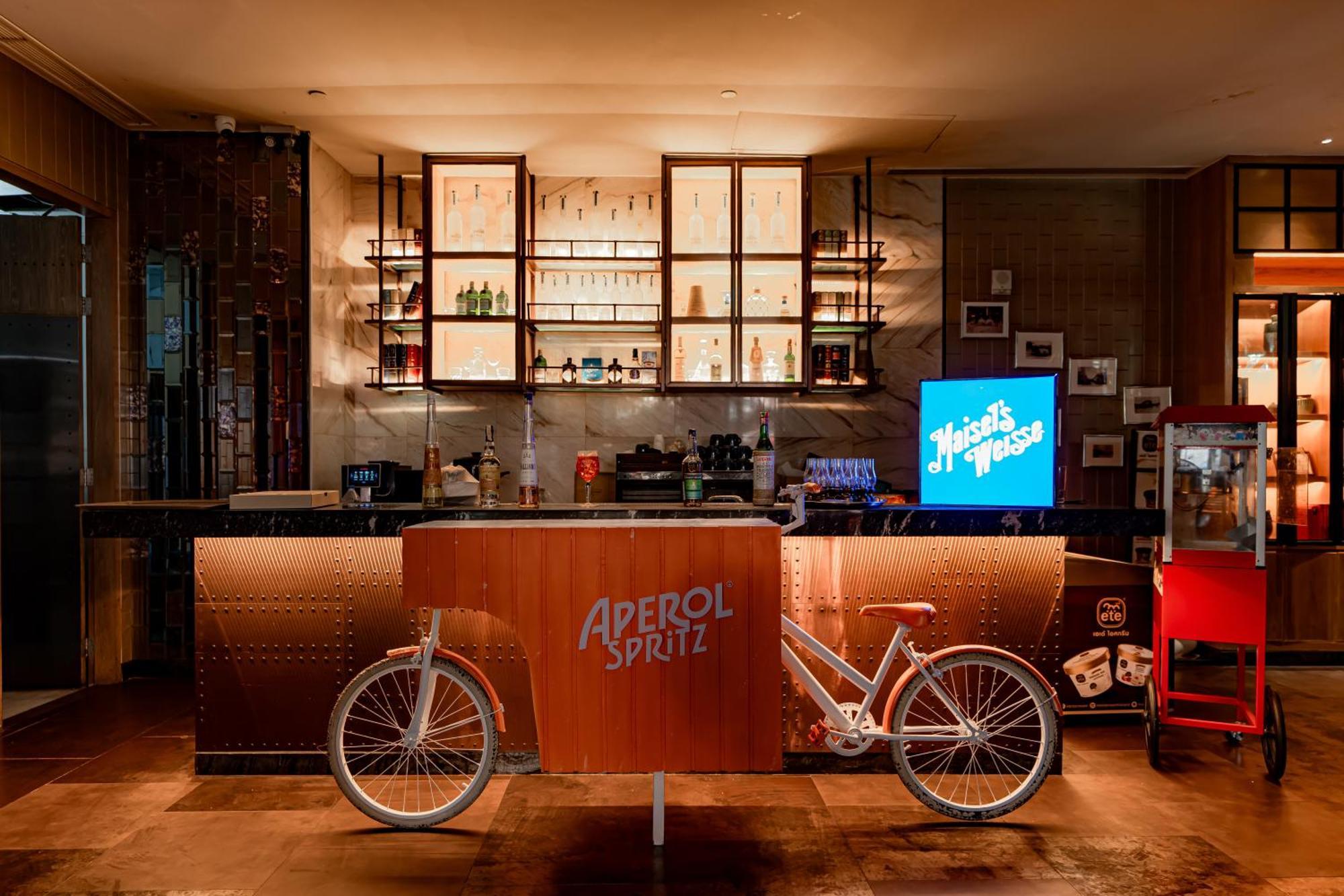 Hotel Indigo Phuket Patong By Ihg Екстериор снимка Bicycle bar