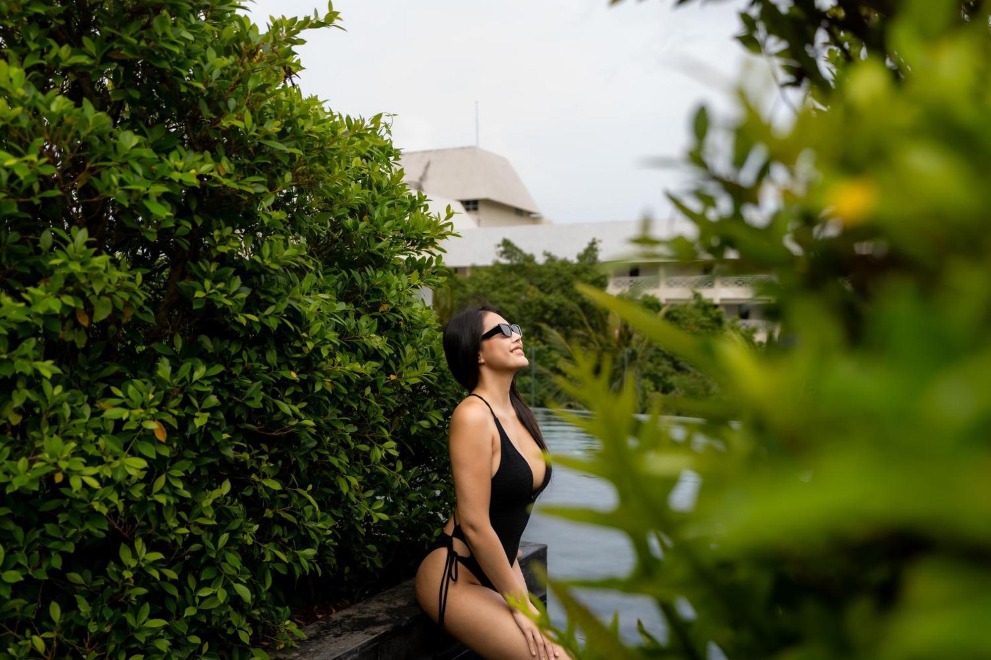 Hotel Indigo Phuket Patong By Ihg Екстериор снимка A woman wearing a monokini
